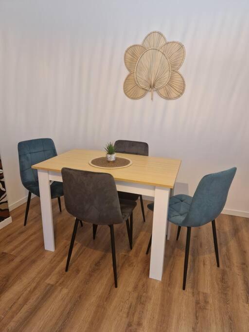 Le Carnot Apartment มองต์ซู-เลส์-มินส์ ภายนอก รูปภาพ